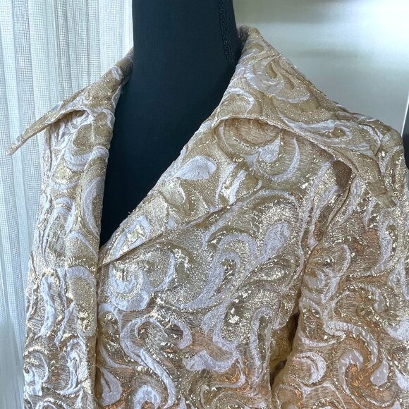 Vintage 70s gold lame jacket, glam golden brocade, large wing dagger lapels, NOS - Picture 2 of 11